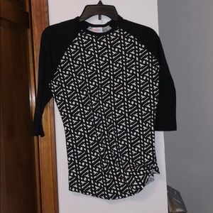 LuLaRoe half sleeve tee